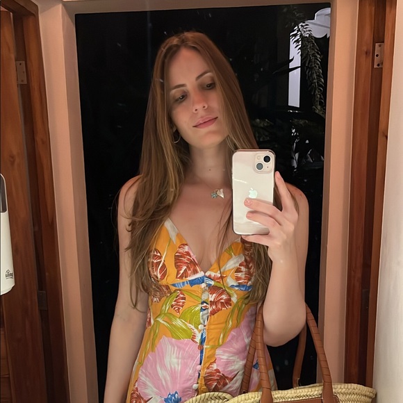 Meet your Posher, Sabrina H. - Picture 4 of 5